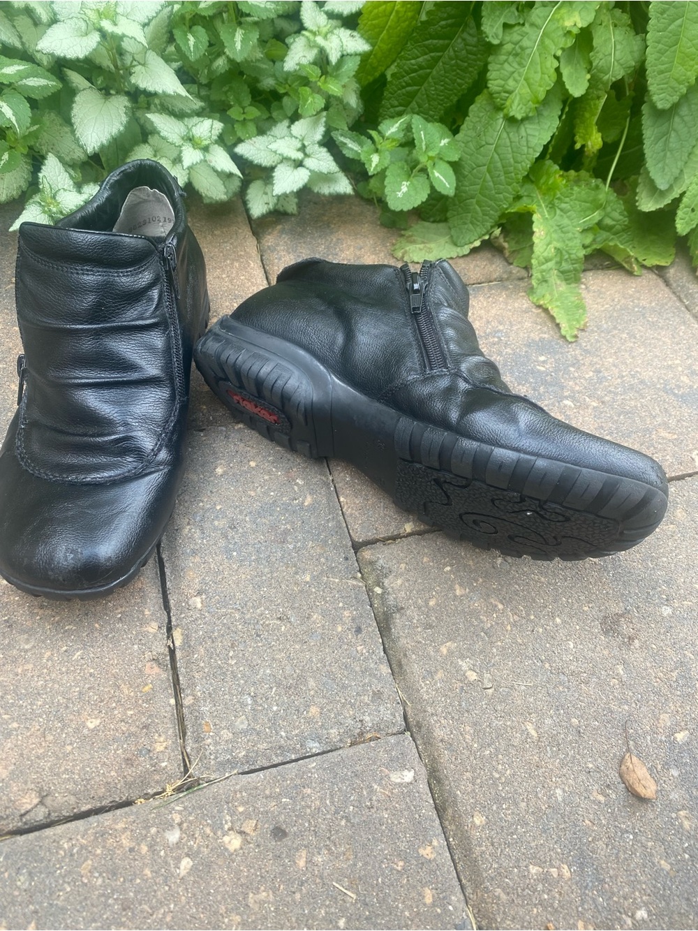 Rieker Black Leather Zip Ankle Boots Lug Sole Sz 39 Summer Sale
